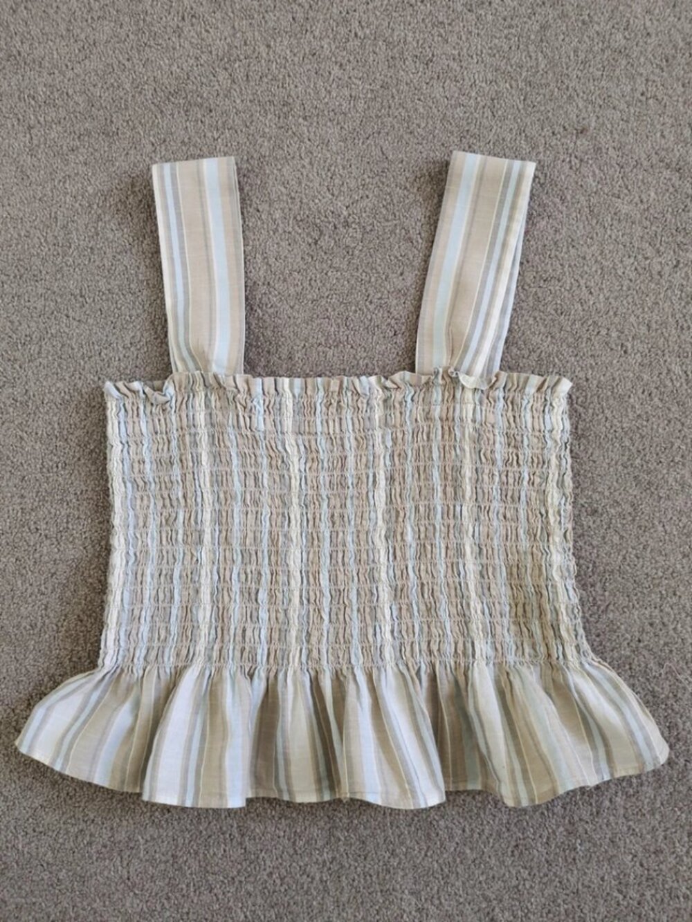 UNIQLO Shirring Sleeveless Blouse
